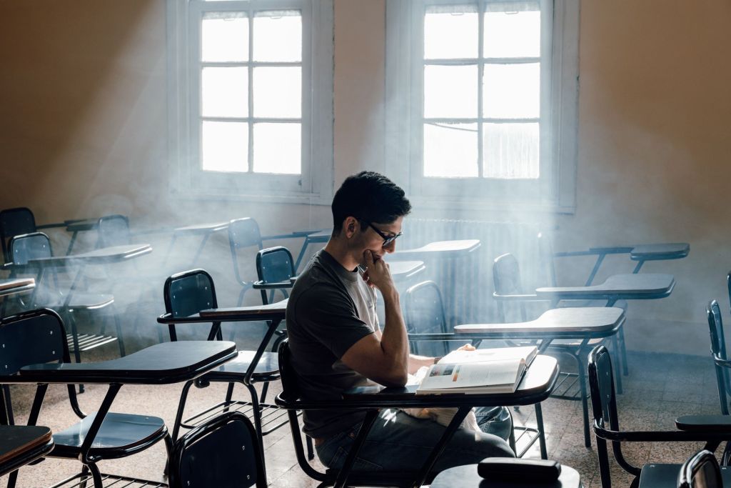 Sin bases de conocimiento: el lado oculto de la IA en las nuevas&nbsp;generaciones
